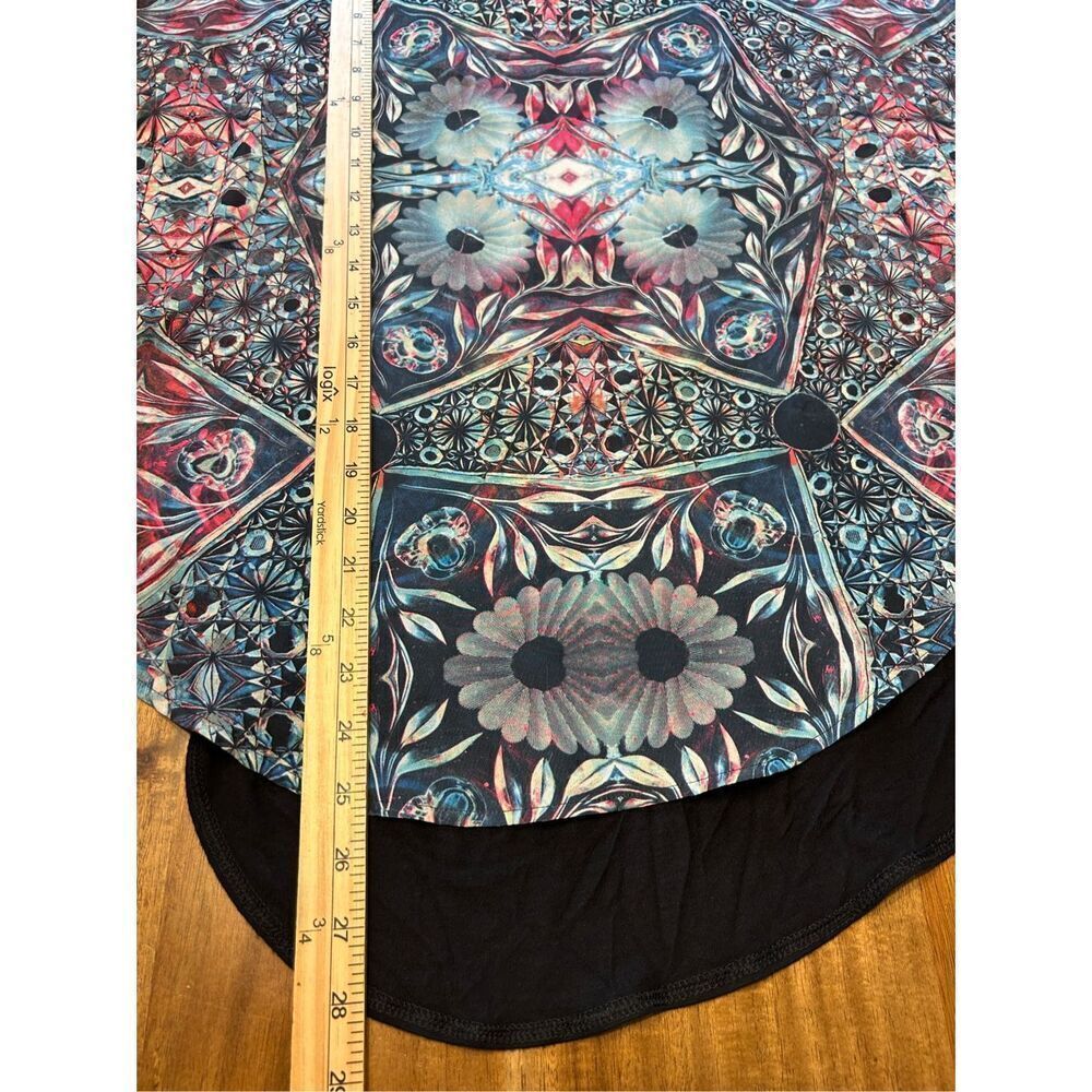 Rock & Republic Blouse Top Womens Size Medium Geometric Scoop Neck Cap Sleeve - Picture 7 of 7